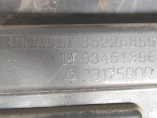 Кронштейн бампера правый задний, ориг. номер 852258694R, Opel Vivaro 2014-2019