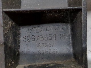 Кронштейн бампера правый задний, ориг. номер 30678651, Volvo V70 2007-2013