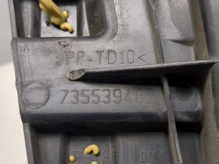 Кронштейн бампера левый передний, ориг. номер 735539402, Opel Combo 201-2024