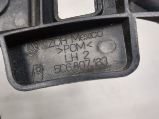 Кронштейн бампера левый передний, ориг. номер 5C6807183, Volkswagen Jetta 2010-2014