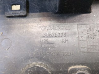 Кронштейн бампера правый задний, ориг. номер 30678278, Volvo XC90 2002-2006