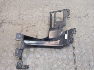 Кронштейн бампера правый задний, ориг. номер BJ3217E800A, Land Rover Range Rover Evoque 2011-2015