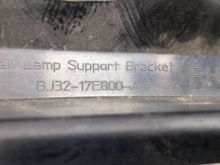 Кронштейн бампера правый задний, ориг. номер BJ3217E800A, Land Rover Range Rover Evoque 2011-2015