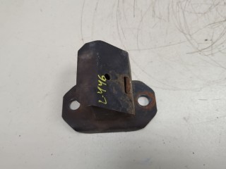 Кронштейн бампера левый передний, ориг. номер MR259971, Mitsubishi Montero Sport 1996-2000