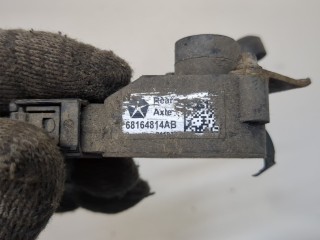Датчик подвески левый задний, ориг. номер 68164814AB, Jeep Grand Cherokee 2013-2016