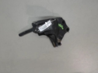 Кронштейн КПП правый передний, ориг. номер BL3K39010, Mazda Premacy 2001-2005