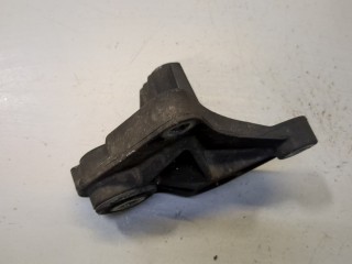 Кронштейн КПП, ориг. номер M516P0930, Ford Focus 2004-2008