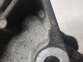 Кронштейн КПП, ориг. номер 113320003R, Renault Laguna 3 2007-2012