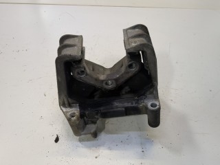 Кронштейн КПП, ориг. номер 24265302, Opel Vectra 1995-2000