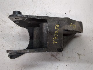 Кронштейн КПП, ориг. номер 9156987, Opel Vectra 2005-2008