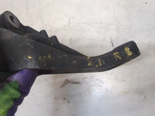 Кронштейн КПП правый, ориг. номер 1306901, Ford C-Max 2003-2007