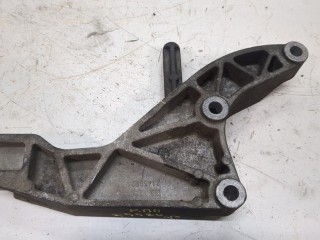 Кронштейн КПП левый Opel Astra 1998-2009