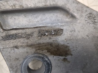 Кронштейн КПП, ориг. номер 84618127, Chevrolet Equinox 2017-2021