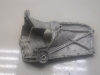 Кронштейн КПП, ориг. номер 31370633, Volvo V40 2012-2017