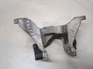 Кронштейн КПП, ориг. номер DB2T3908Y, Mazda CX-3 2015-2018