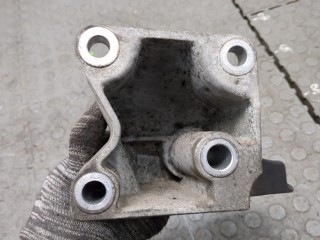 Кронштейн КПП, ориг. номер KKU500590, Land Rover Discovery 2004-2009