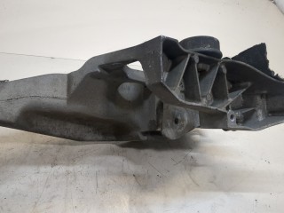 Кронштейн КПП, ориг. номер LR090491, T2H24117, HX736A026DF, Jaguar F-Pace 2015-2020