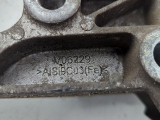 Кронштейн двигателя правый передний, Opel Astra 1994-2002