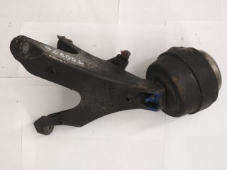 Кронштейн двигателя Audi A4 2000-2006