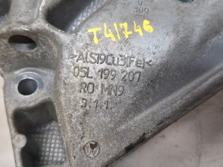 Кронштейн двигателя, ориг. номер 05L199207, Audi Q3 2018-2026