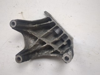 Кронштейн двигателя, ориг. номер 13248506, 684138, Opel Astra 2006-2014