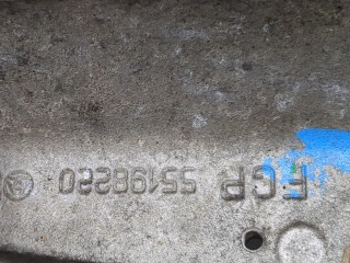 Кронштейн двигателя, ориг. номер 55198220, Opel Astra 1998-2009