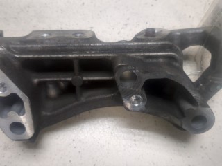 Кронштейн двигателя, ориг. номер 9673585780, Citroen C4 Grand Picasso 2013-2016