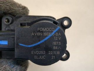 Электропривод заслонки отопителя, ориг. номер AV6N19E616BA, Ford Escape 2015-2019