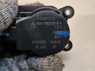 Электропривод заслонки отопителя, ориг. номер AV6N19E616BA, Ford Escape 2015-2019