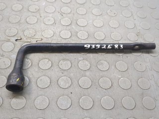 Ключ балонный, ориг. номер 0915002020, Toyota Solara 2003-2006
