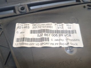 Дверная карта (Обшивка двери) правая передняя, ориг. номер 5J0867012E, Skoda Fabia 2010-2014