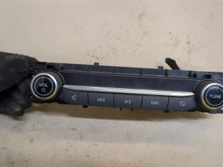 Панель управления магнитолой, ориг. номер LJ6T18K811CB, Ford Escape 2023-2026