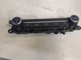 Панель управления магнитолой, ориг. номер LJ6T18K811CA, Ford Kuga 2019-2024