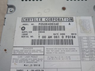 Проигрыватель, чейнджер CD/DVD, ориг. номер P05064063AE, Chrysler Town-Country 2007-2010