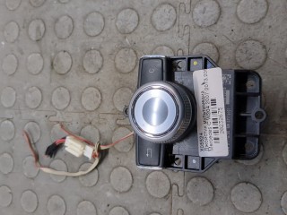 Джойстик мультимедиа, ориг. номер A2048704658, Mercedes C W204 2007-2011