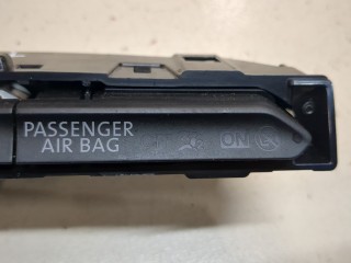 Кнопка аварийки, ориг. номер 3G2853769A, Volkswagen Passat 8 2014-2021