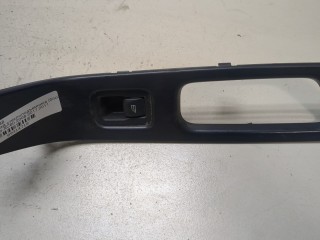Кнопка стеклоподъемника (блок кнопок) правая задняя Volvo XC60 2008-2013