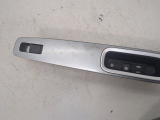 Кнопка стеклоподъемника (блок кнопок) правая задняя Subaru Tribeca 2004-2007