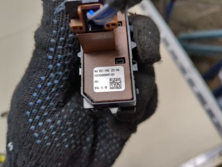 Кнопка регулировки сидений левая, ориг. номер 96781190ZD, Citroen C4 Picasso 2013-2016