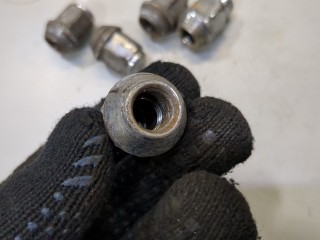 Гайка колесная, ориг. номер 6502738, Chrysler Pacifica 2003-2008