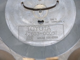 Колпачок литого диска, ориг. номер 426030C051, Toyota Tundra 2006-2009
