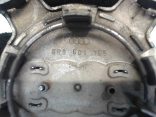 Колпачок литого диска, ориг. номер 8R0601165, Audi A4 2000-2006