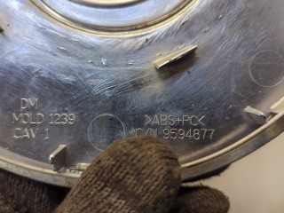 Колпачок литого диска, ориг. номер 9594877, Cadillac Escalade 2 2001-2006