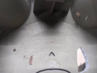 Колпачок литого диска, ориг. номер 426030C050, Toyota Tundra 2002-2007