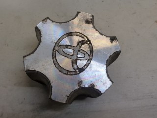 Колпачок литого диска, ориг. номер 42603AF010, Toyota Sequoia 2000-2004