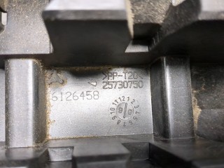 Корпус блока предохранителей, ориг. номер 25730750, Cadillac SRX 2003-2009