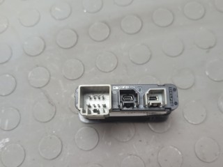 Разъем AUX/USB, ориг. номер 68206384AC, 68206384AB, 33169193, Dodge Challenger 2014-2023