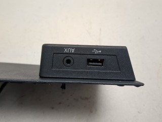 Разъем AUX/USB, ориг. номер 5JC857367A, Skoda Rapid 2012-2017