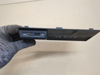 Разъем AUX/USB, ориг. номер 5E2857367B, Skoda Octavia 2013-2017