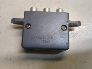 Разъем AUX/USB, ориг. номер 05064216AB, Chrysler Town-Country 2007-2010